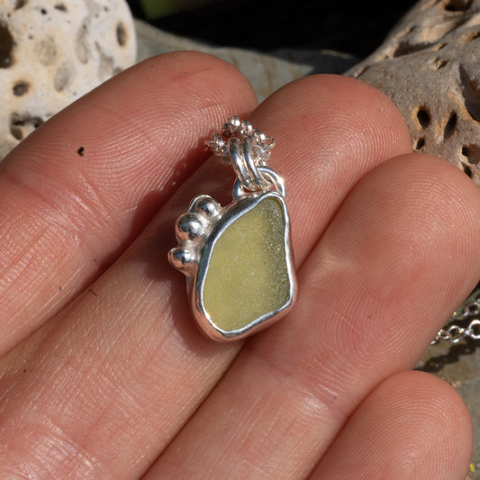Dorset Lime Green Seaglass Necklace